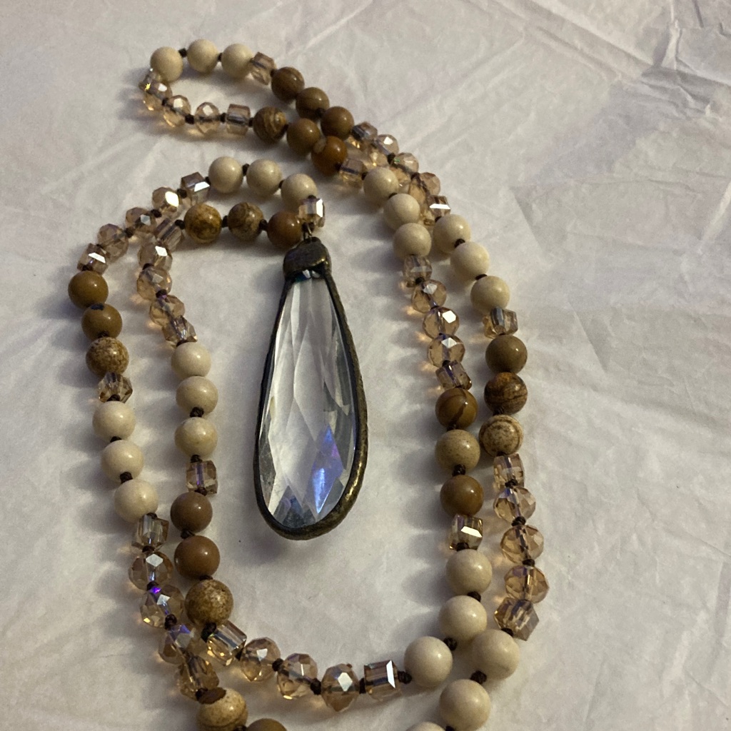 Elegant Beaded Necklace With Crystal Pendant